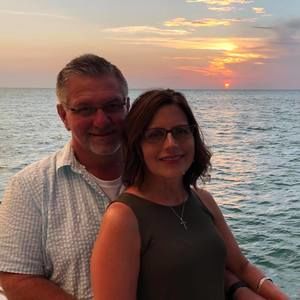 Meet your Posher, Debbie